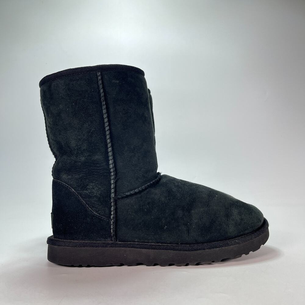 UGG Classic Short II Black Mid Calf Pull On Shearling Boots 1016223 Women's Sz 9
